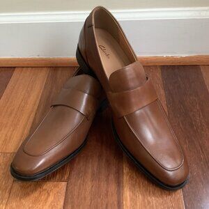 Clarks Men’s Gilman Free Brown Tan Leather Loafers Dress Shoes Slip On 11M NIB